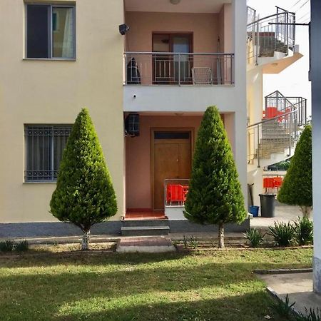 Shyqi Apartments Velipojë Exteriör bild